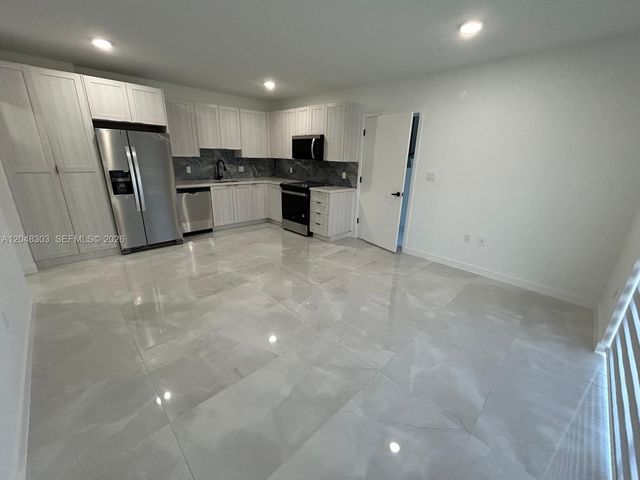 14569 SW 262nd St 1, Homestead, FL 33032