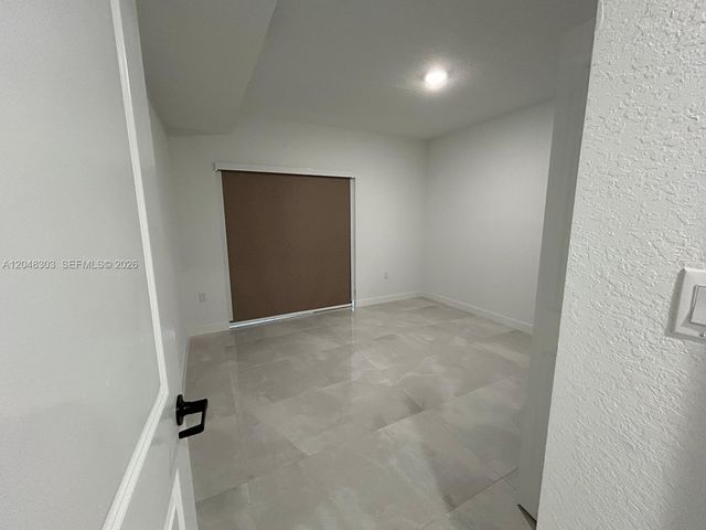 14569 SW 262nd St 1, Homestead, FL 33032
