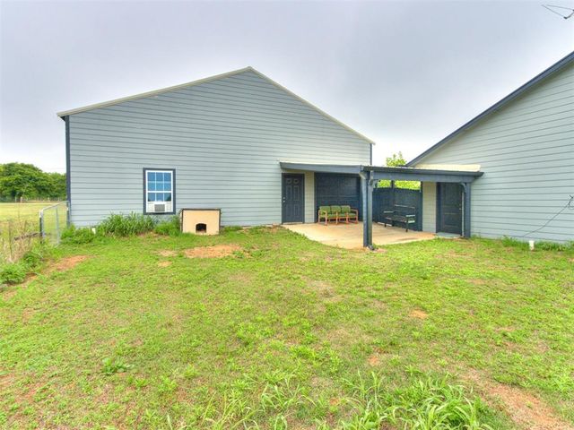 202 S Pottawatomie Road, Harrah, OK 73045