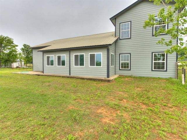 202 S Pottawatomie Road, Harrah, OK 73045