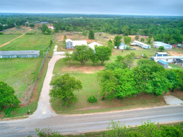 202 S Pottawatomie Road, Harrah, OK 73045