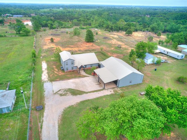 202 S Pottawatomie Road, Harrah, OK 73045