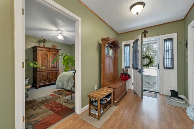 10 Oak Leaf Avenue, Tuftonboro, NH 03816