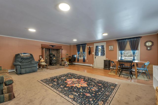 10 Oak Leaf Avenue, Tuftonboro, NH 03816