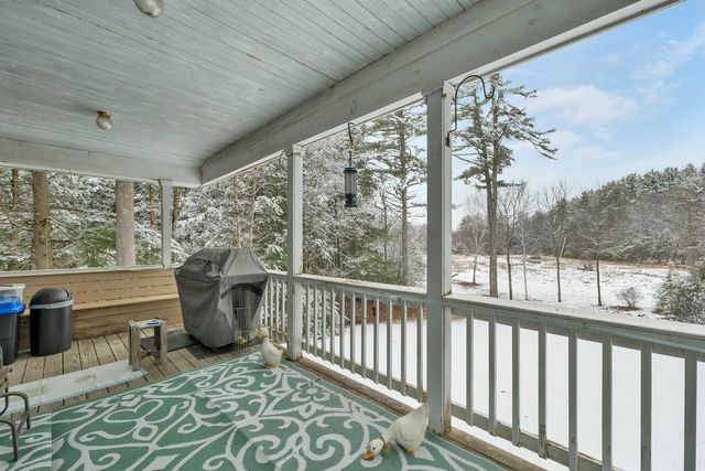 10 Oak Leaf Avenue, Tuftonboro, NH 03816