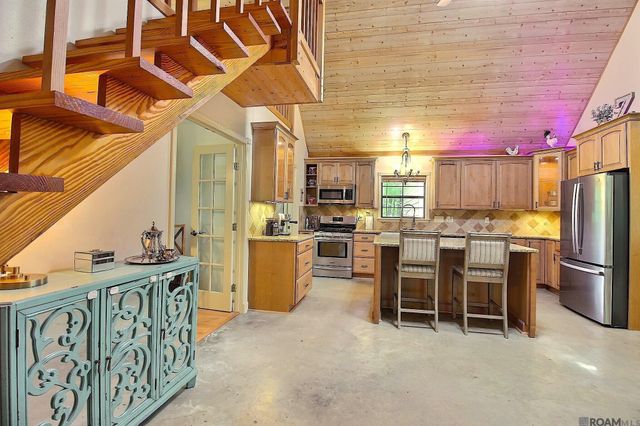 3836 Lillian Ln, Ethel, LA 70730