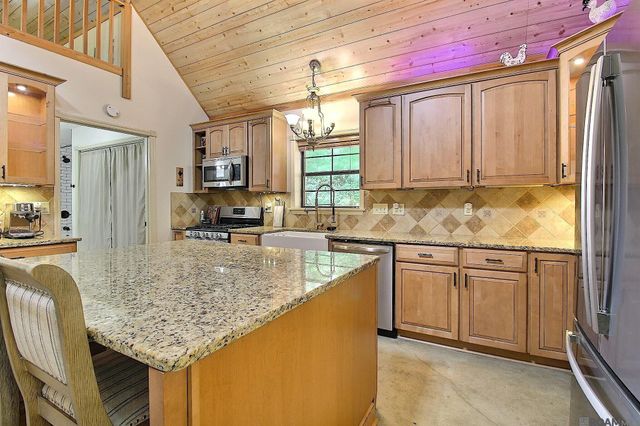 3836 Lillian Ln, Ethel, LA 70730