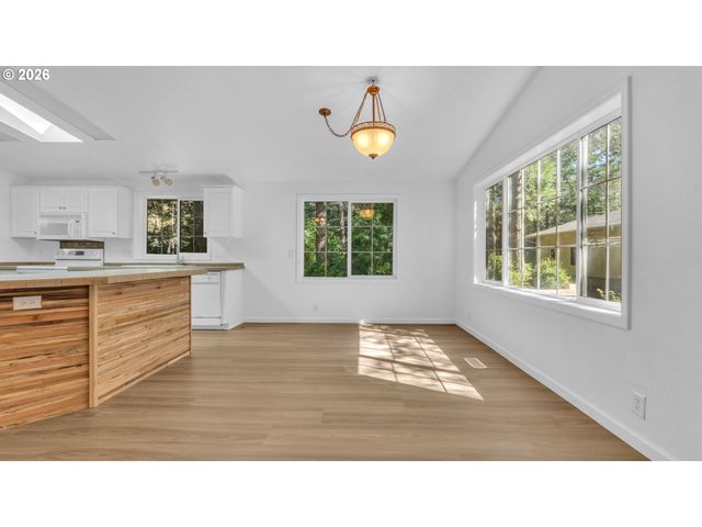 52011 STURTEVANT Ln, Bandon, OR 97411