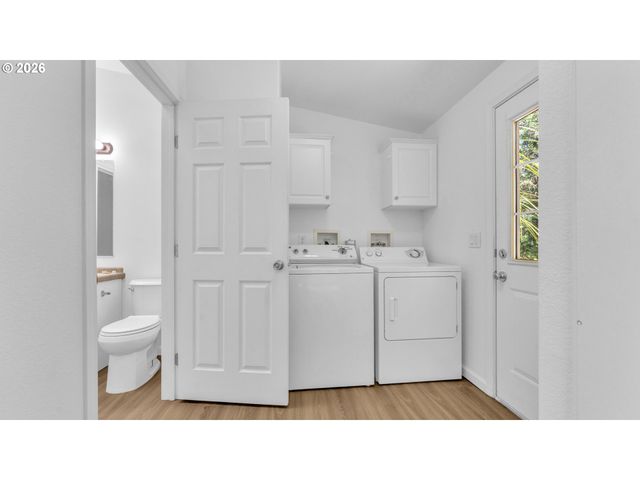 52011 STURTEVANT Ln, Bandon, OR 97411