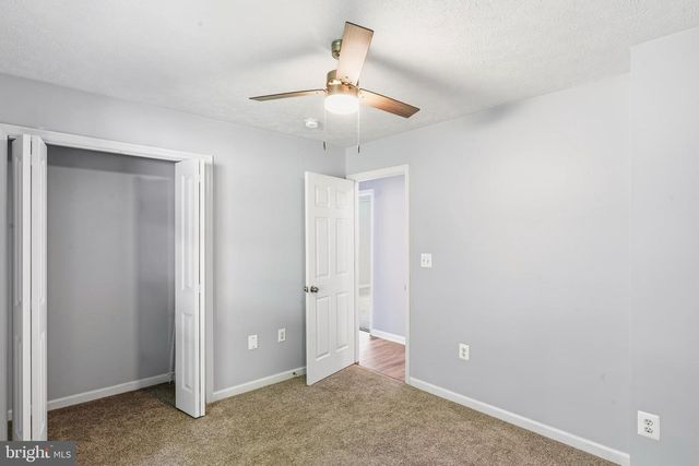 997 WILDERNESS RD, Linden, VA 22642