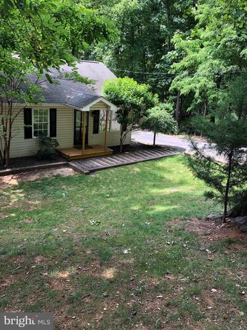 997 WILDERNESS RD, Linden, VA 22642