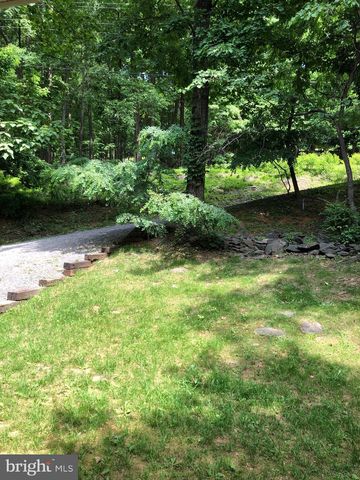 997 WILDERNESS RD, Linden, VA 22642