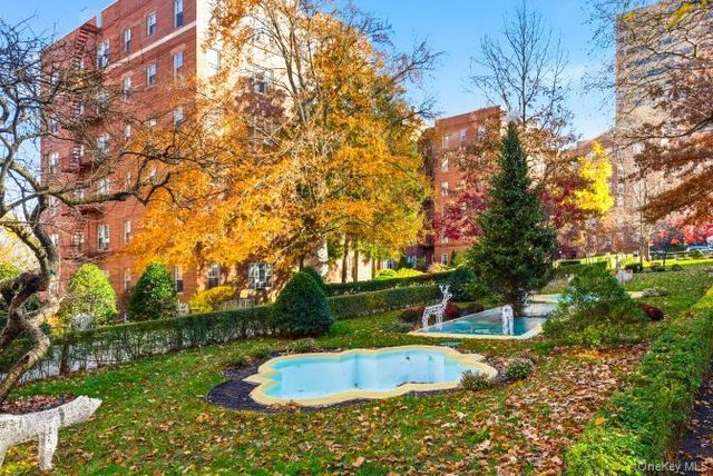 76-36 113 Street 2M, Forest Hills, NY 11375