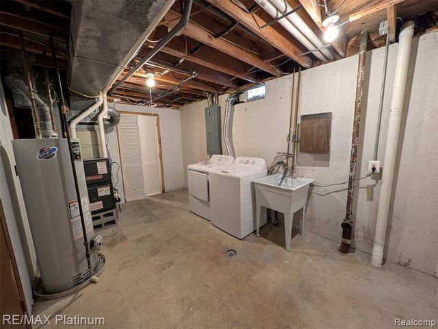 3495 Charing Cross Road, Ann Arbor, MI 48108