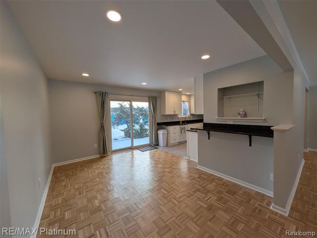 3495 Charing Cross Road, Ann Arbor, MI 48108