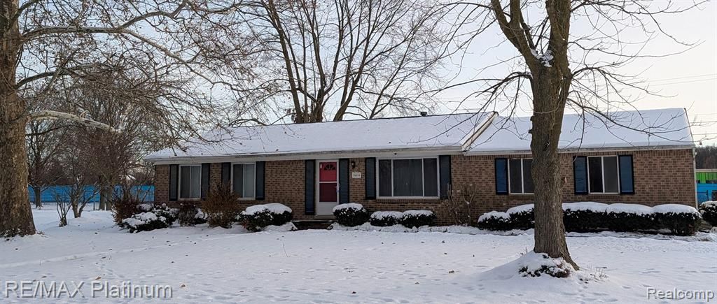 3495 Charing Cross Road, Ann Arbor, MI 48108