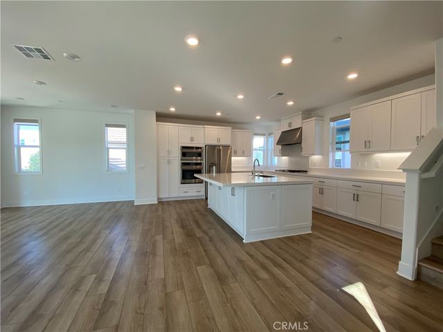 303 Tank, Irvine, CA 92618