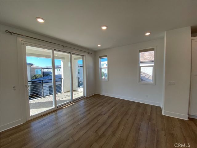 303 Tank, Irvine, CA 92618