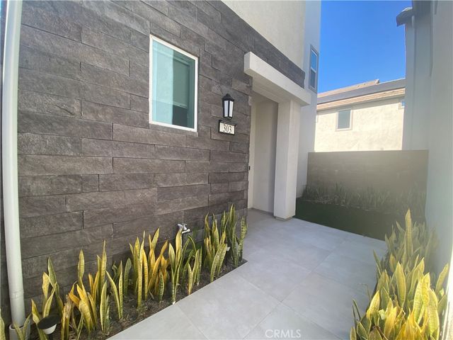 303 Tank, Irvine, CA 92618