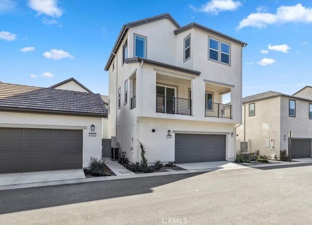 303 Tank, Irvine, CA 92618