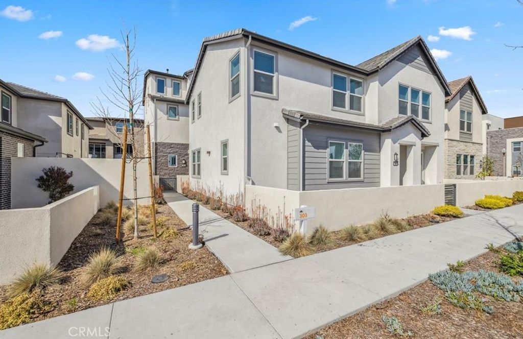303 Tank, Irvine, CA 92618