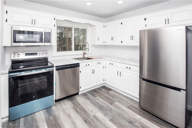2950 Morewood Road, Fairlawn, OH 44333