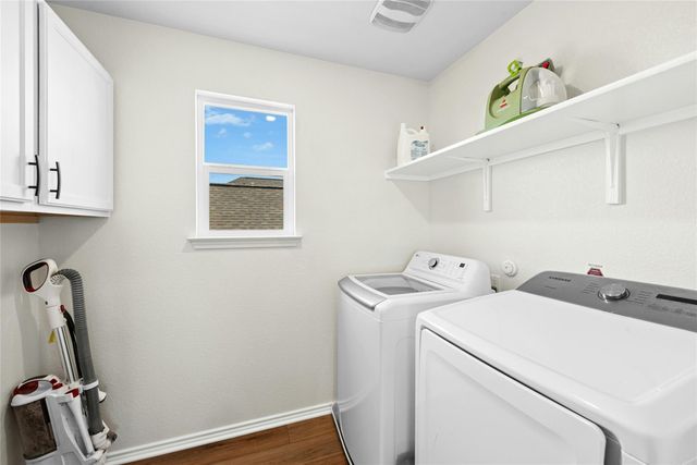 1124 Aronia LN, Georgetown, TX 78626