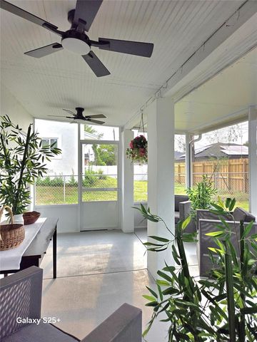 1321 NW 82nd St, Miami, FL 33147