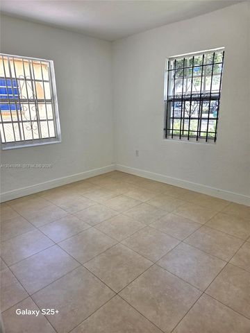 1321 NW 82nd St, Miami, FL 33147