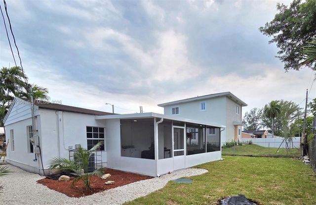 1321 NW 82nd St, Miami, FL 33147