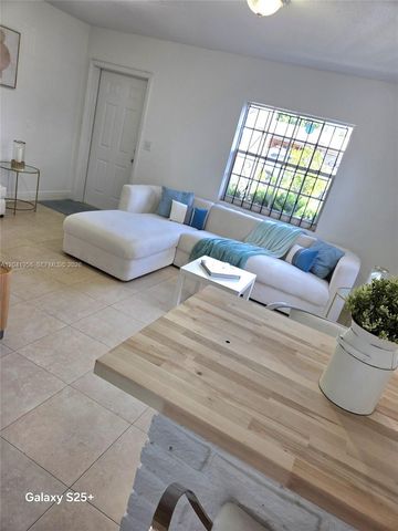 1321 NW 82nd St, Miami, FL 33147