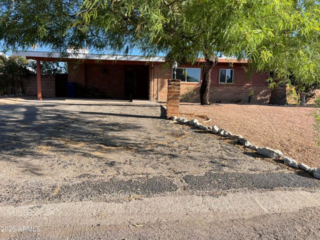6142 E 20TH Street, Tucson, AZ 85711