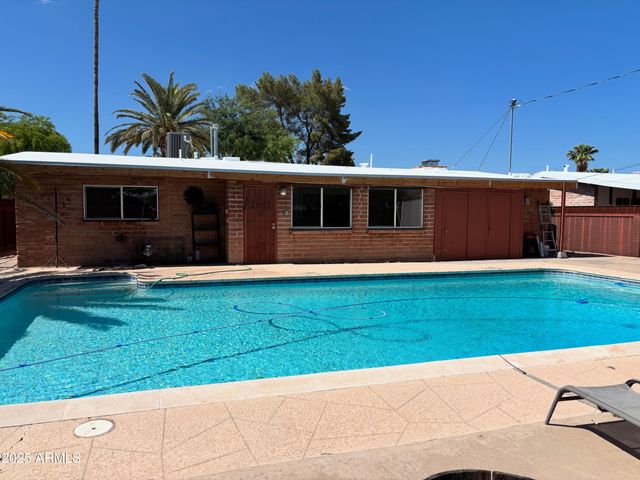 6142 E 20TH Street, Tucson, AZ 85711