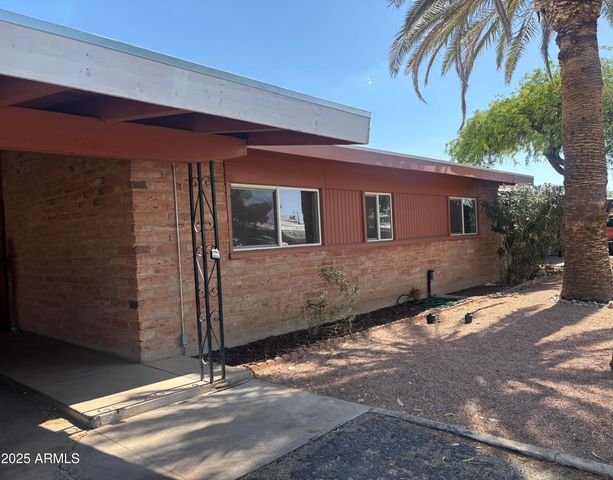 6142 E 20TH Street, Tucson, AZ 85711