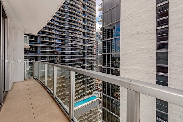 1050 Brickell Ave 2822, Miami, FL 33131