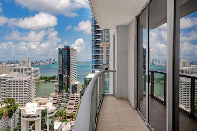 1050 Brickell Ave 2822, Miami, FL 33131