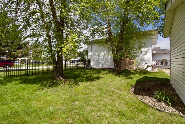 9906 Branton Avenue, Highland, IN 46322