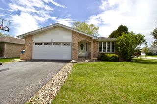 9906 Branton Avenue, Highland, IN 46322