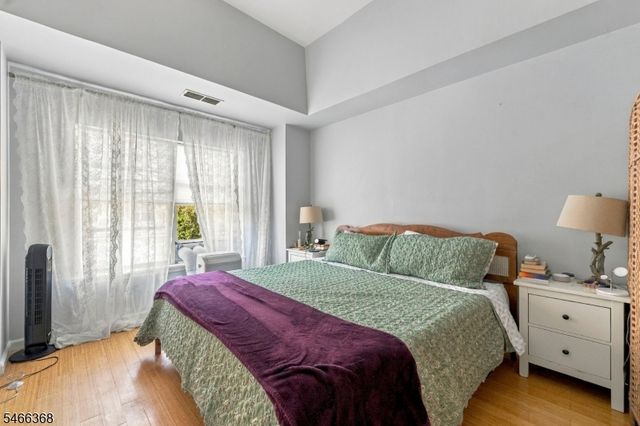 8311 Brittany Dr, Wayne Twp., NJ 07470