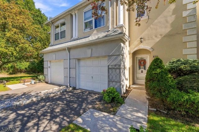 8311 Brittany Dr, Wayne Twp., NJ 07470