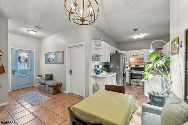 8311 Brittany Dr, Wayne Twp., NJ 07470