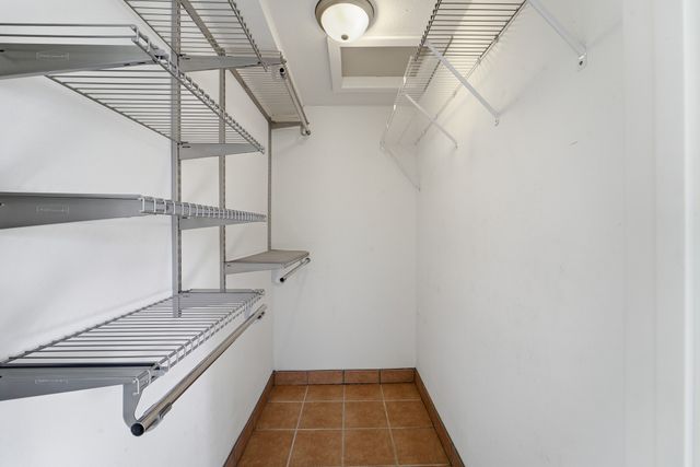 2415 38th Street, Des Moines, IA 50310