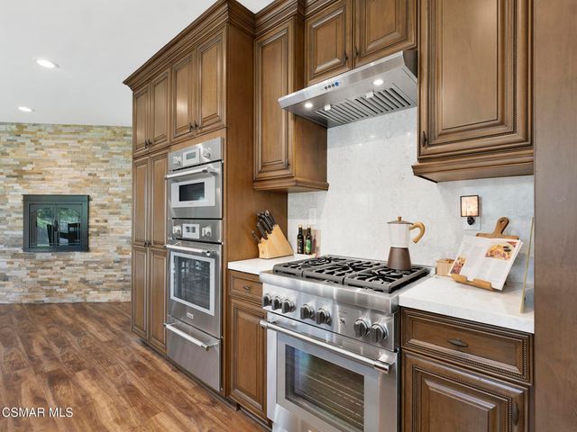 863 Falmouth Street, Thousand Oaks, CA 91362