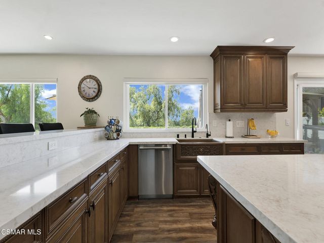 863 Falmouth Street, Thousand Oaks, CA 91362