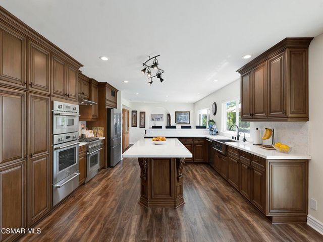 863 Falmouth Street, Thousand Oaks, CA 91362
