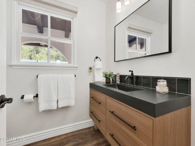 863 Falmouth Street, Thousand Oaks, CA 91362