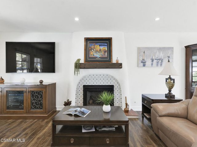 863 Falmouth Street, Thousand Oaks, CA 91362