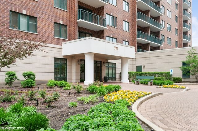 770 Pearson Street 209, Des Plaines, IL 60016