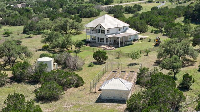 301 Mexican Hat, Spring Branch, TX 78070