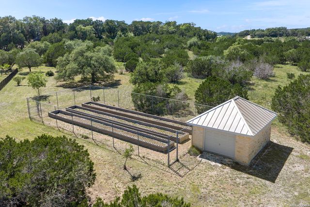 301 Mexican Hat, Spring Branch, TX 78070